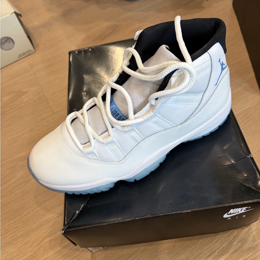 Air Jordan 11 Retro